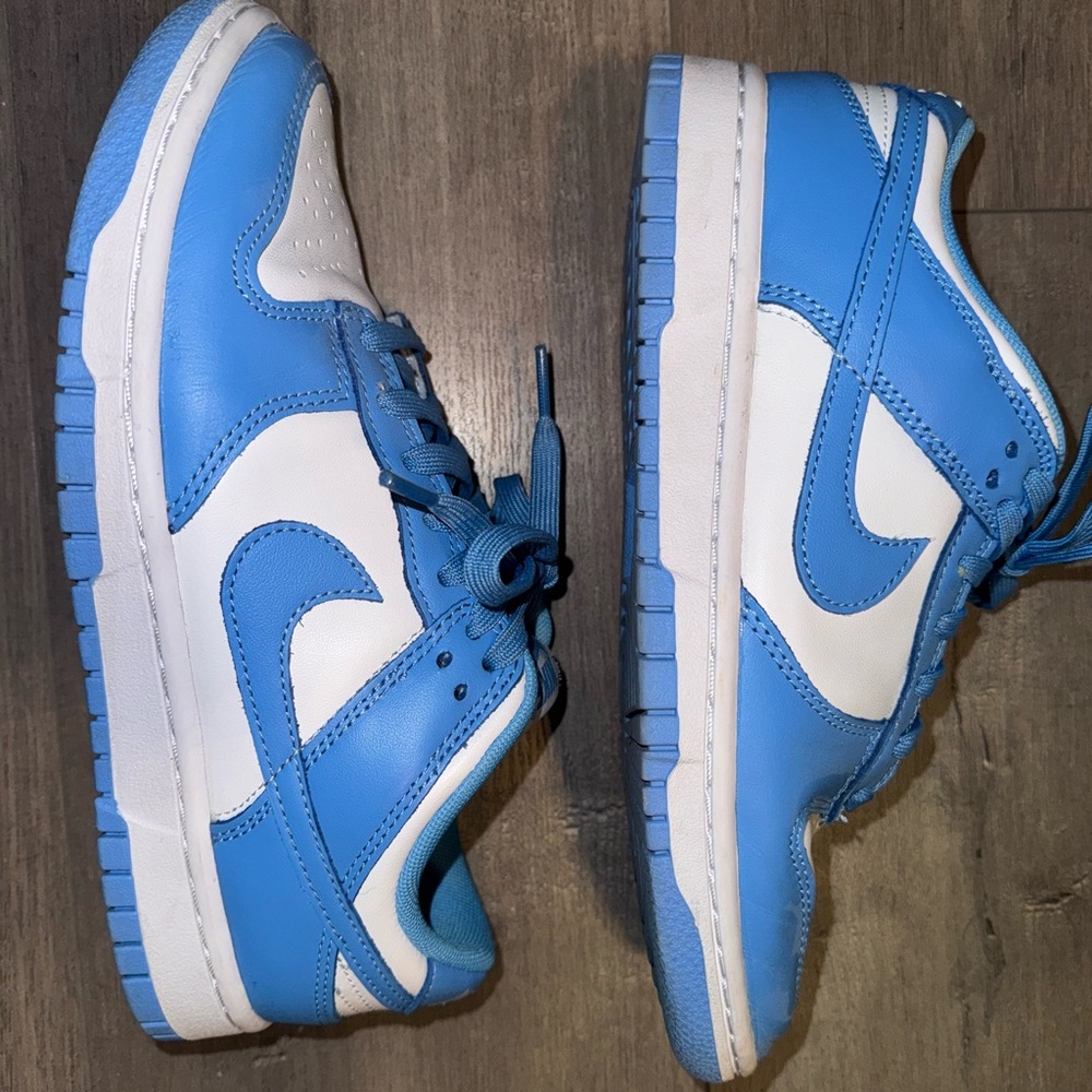 Nike Dunk Low UNC (2021)